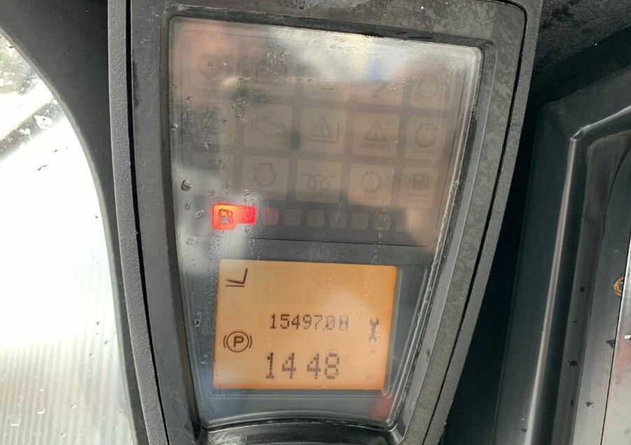 Linde H30T-02 - Gázüzemű targonca: 2 kép. Linde H30T-02 - Gázüzemű targonca: 2 kép.