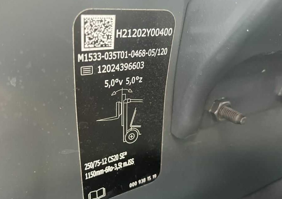 Linde H35T-01 - Gázüzemű targonca: 5 kép. Linde H35T-01 - Gázüzemű targonca: 5 kép.