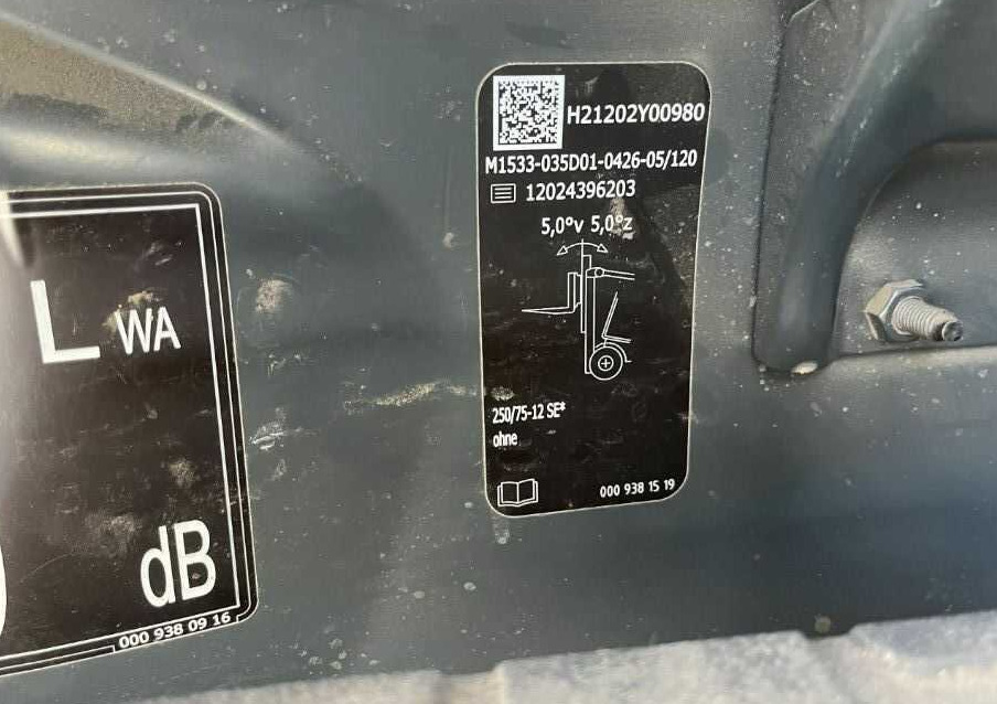 Linde H35T-01 - Gázüzemű targonca: 5 kép. Linde H35T-01 - Gázüzemű targonca: 5 kép.