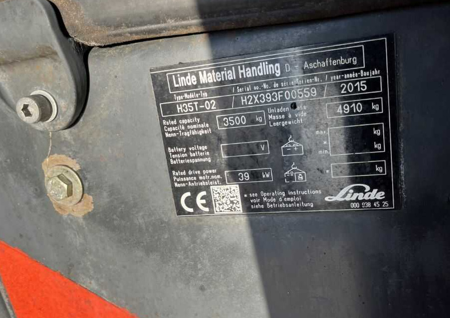 Linde H35T-02 - Gázüzemű targonca: 4 kép. Linde H35T-02 - Gázüzemű targonca: 4 kép.