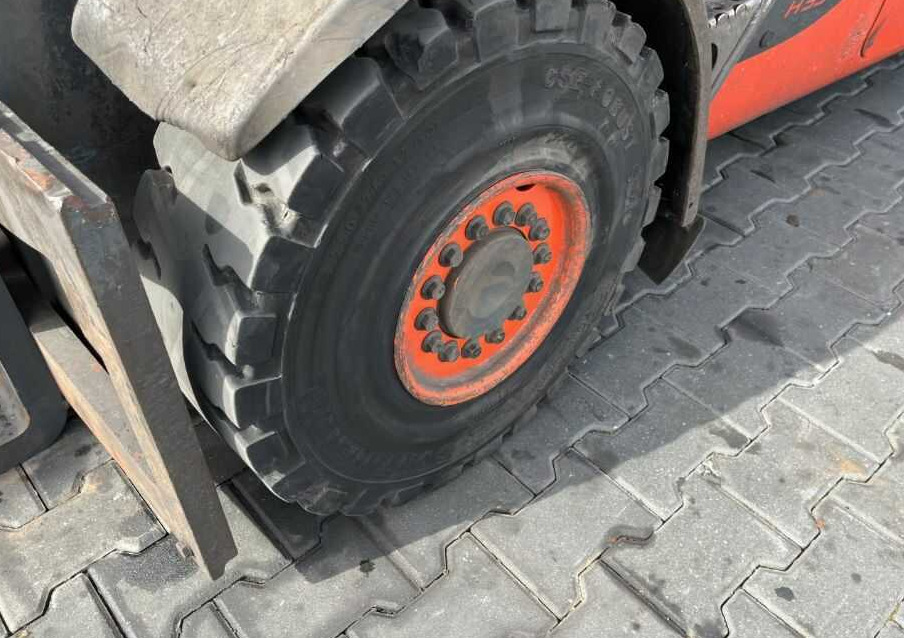 Gázüzemű targonca Linde H35T-02: 9 kép.