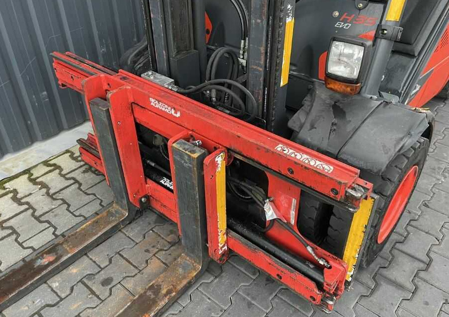 Linde H35T-02 - Gázüzemű targonca: 3 kép. Linde H35T-02 - Gázüzemű targonca: 3 kép.