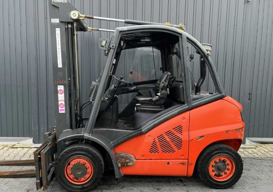 Linde H40D-01 - Dízel targonca: 2 kép. Linde H40D-01 - Dízel targonca: 2 kép.