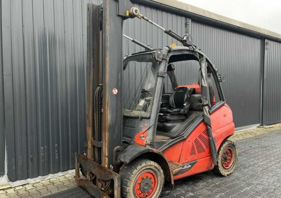 Linde H40T-02 - Gázüzemű targonca: 1 kép. Linde H40T-02 - Gázüzemű targonca: 1 kép.