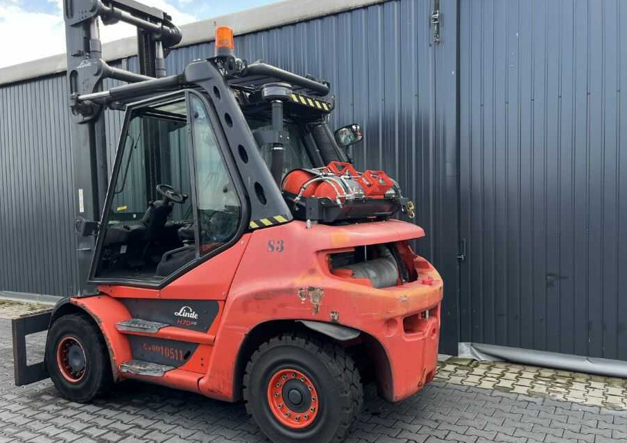Linde H70T-03 - Gázüzemű targonca: 5 kép. Linde H70T-03 - Gázüzemű targonca: 5 kép.