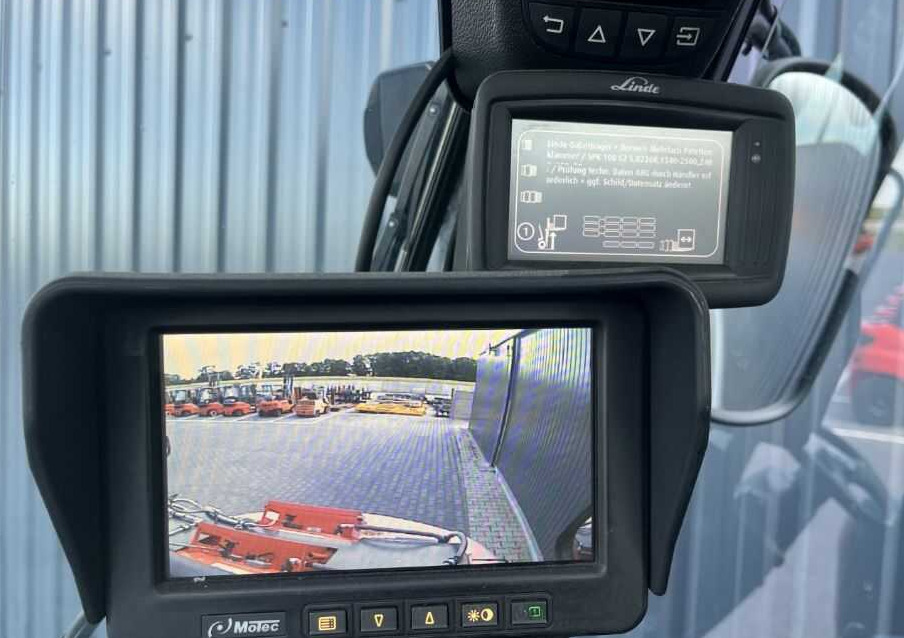 Linde H80T-03/900 - Gázüzemű targonca: 2 kép. Linde H80T-03/900 - Gázüzemű targonca: 2 kép.