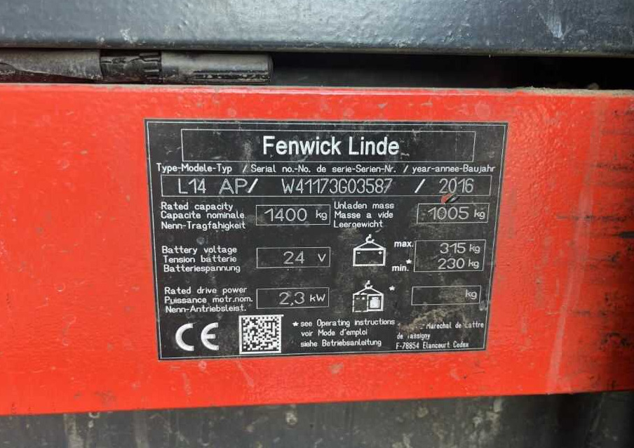 Linde L14lAP - Emelőtargoncá: 4 kép. Linde L14lAP - Emelőtargoncá: 4 kép.