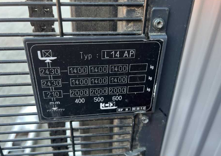 Linde L14lAP - Emelőtargoncá: 5 kép. Linde L14lAP - Emelőtargoncá: 5 kép.