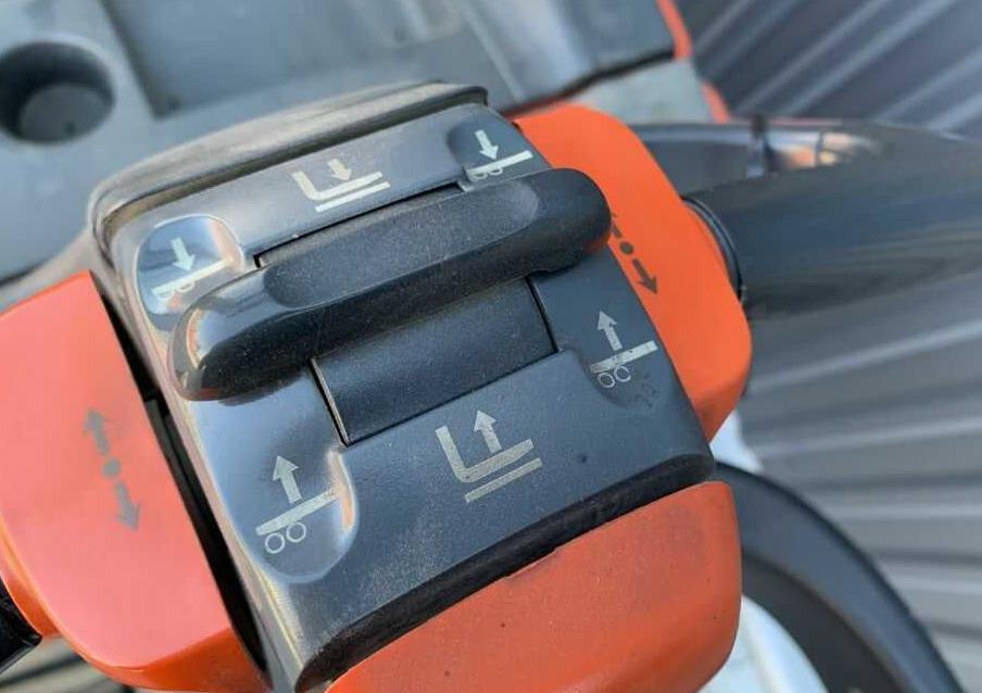 Linde L16AP - Emelőtargoncá: 5 kép. Linde L16AP - Emelőtargoncá: 5 kép.