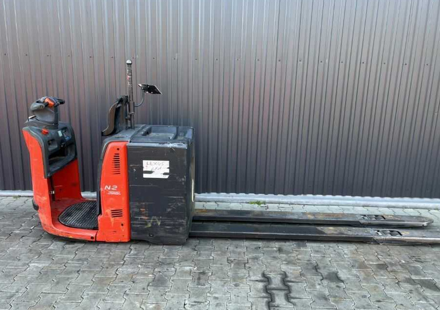 Linde N20 - Komissiózó targoncá: 2 kép. Linde N20 - Komissiózó targoncá: 2 kép.