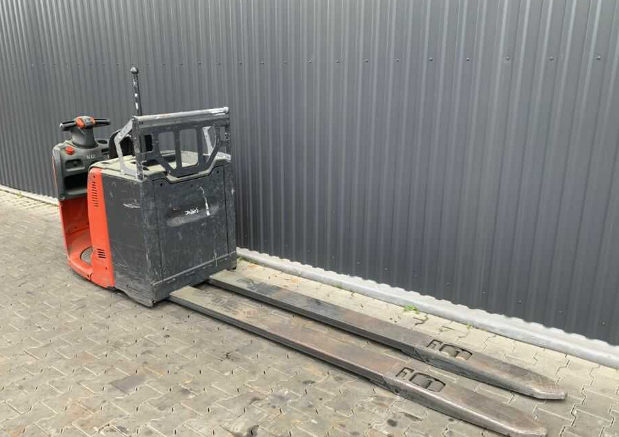 Linde N20 - Kézi raklapemelő: 3 kép. Linde N20 - Kézi raklapemelő: 3 kép.