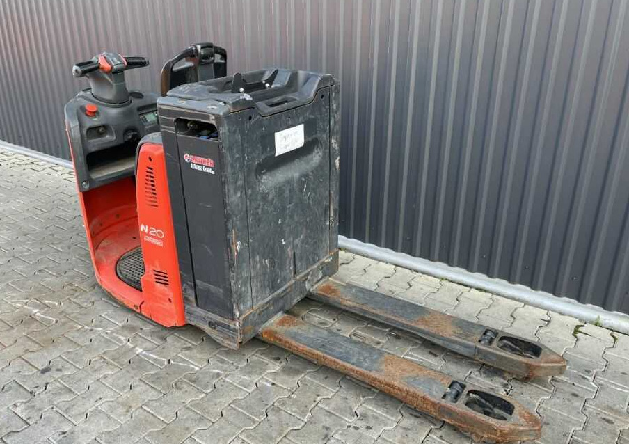 Linde N20 - Komissiózó targoncá: 3 kép. Linde N20 - Komissiózó targoncá: 3 kép.