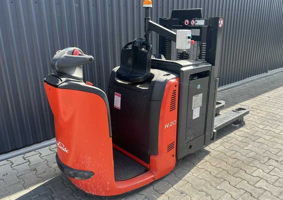 Linde N20Li - Komissiózó targoncá: 1 kép. Linde N20Li - Komissiózó targoncá: 1 kép.