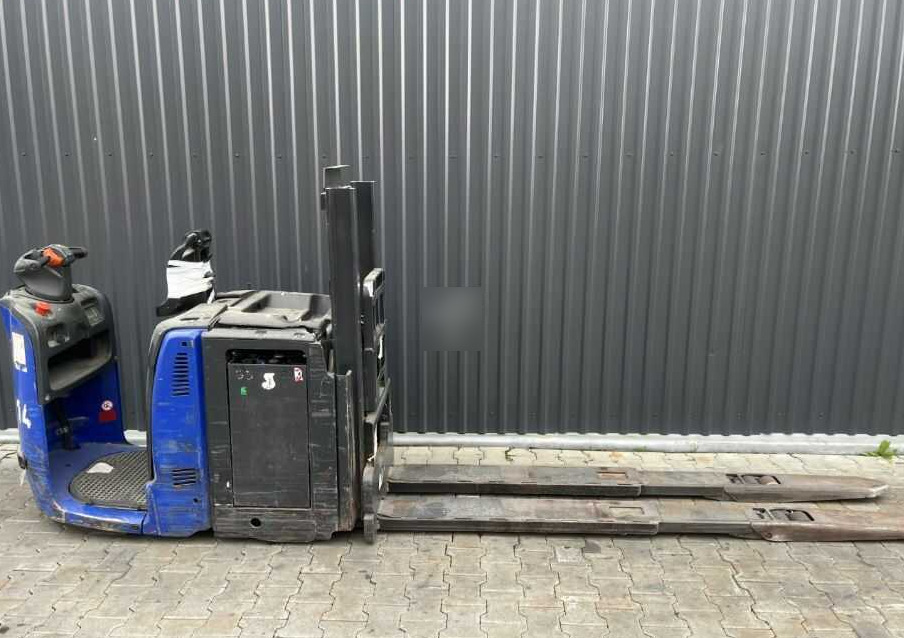 Linde N20LoL - Komissiózó targoncá: 2 kép. Linde N20LoL - Komissiózó targoncá: 2 kép.