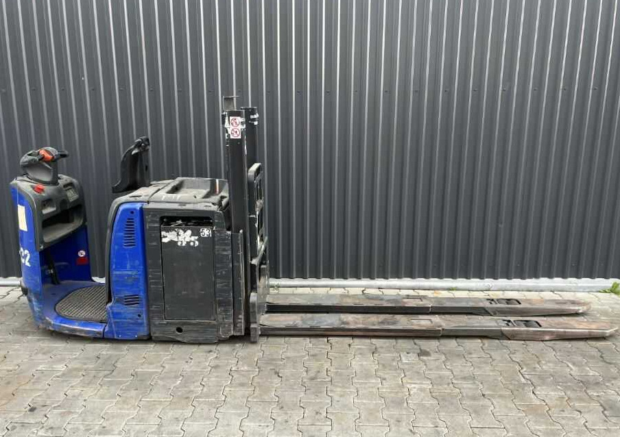 Linde N20LoL - Komissiózó targoncá: 2 kép. Linde N20LoL - Komissiózó targoncá: 2 kép.