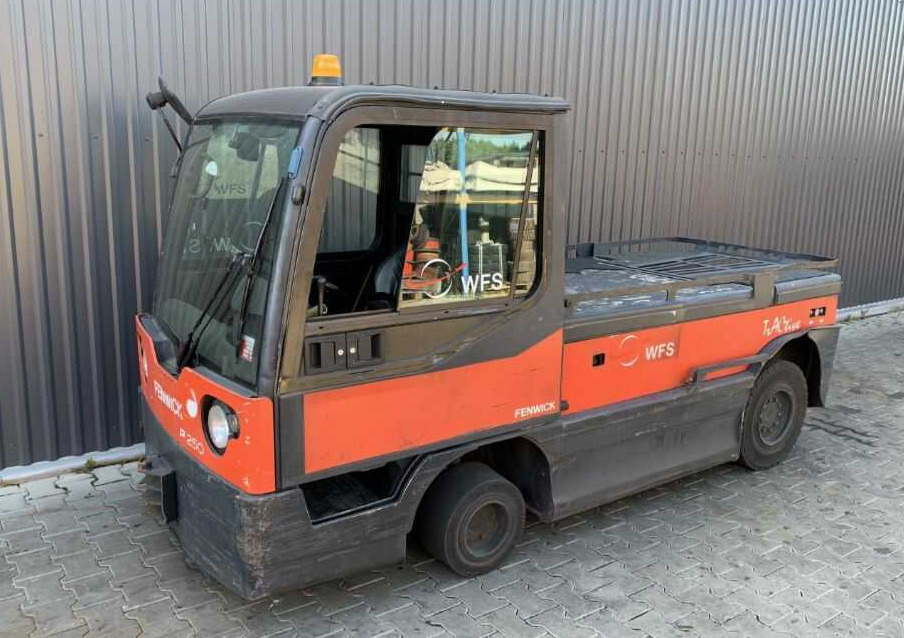 Linde P250 - Elektromos vontató: 1 kép. Linde P250 - Elektromos vontató: 1 kép.