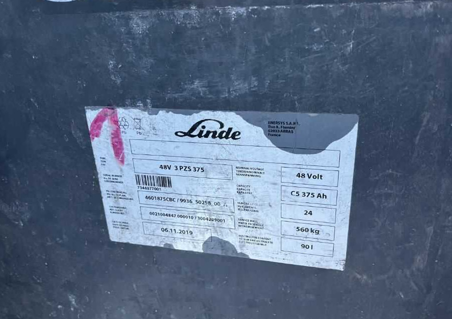 Linde P60 - Elektromos vontató: 5 kép. Linde P60 - Elektromos vontató: 5 kép.
