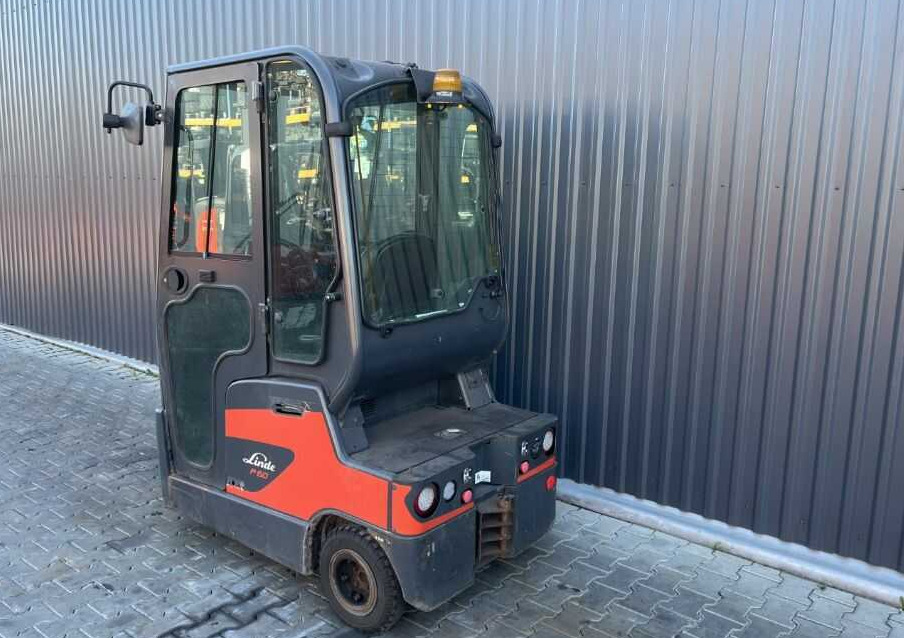 Linde P60 - Elektromos vontató: 3 kép. Linde P60 - Elektromos vontató: 3 kép.