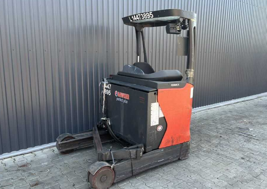 Linde R14HD-01 - Tolóoszlopos targoncá: 1 kép. Linde R14HD-01 - Tolóoszlopos targoncá: 1 kép.