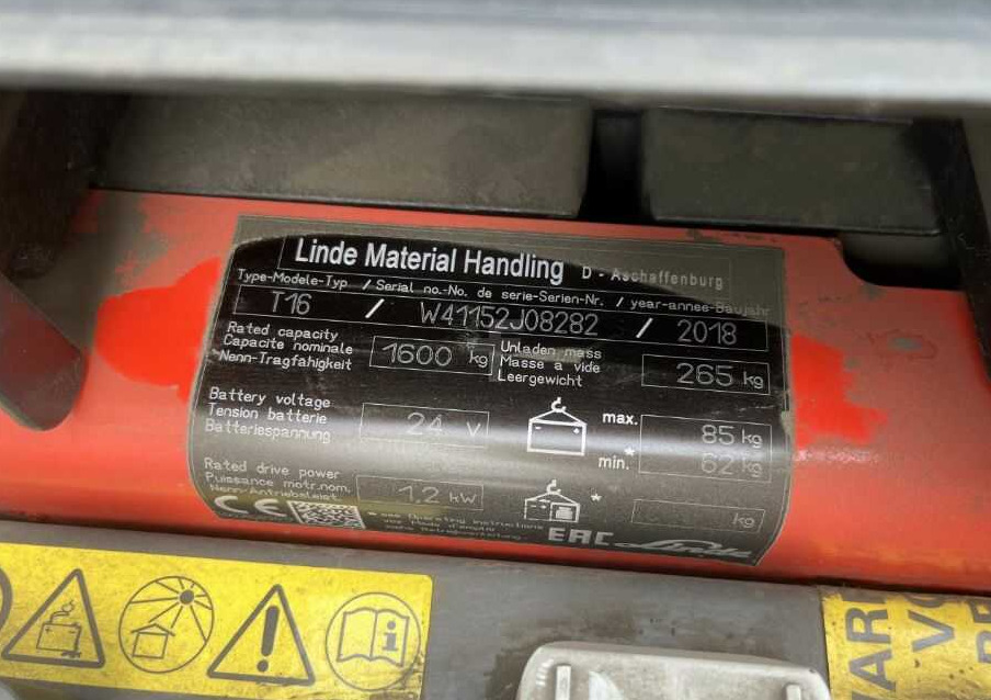 Linde T16 - Kézi raklapemelő: 5 kép. Linde T16 - Kézi raklapemelő: 5 kép.