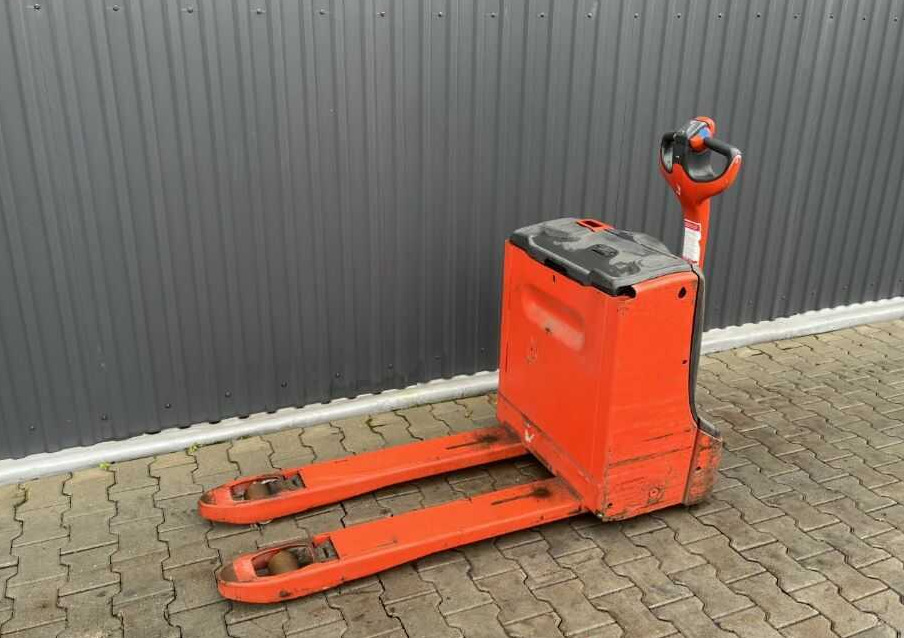 Linde T16 - Kézi raklapemelő: 1 kép. Linde T16 - Kézi raklapemelő: 1 kép.