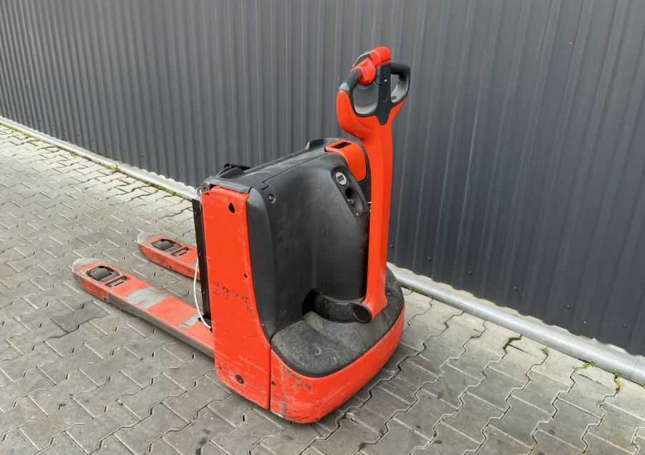 Linde T16 - Kézi raklapemelő: 3 kép. Linde T16 - Kézi raklapemelő: 3 kép.