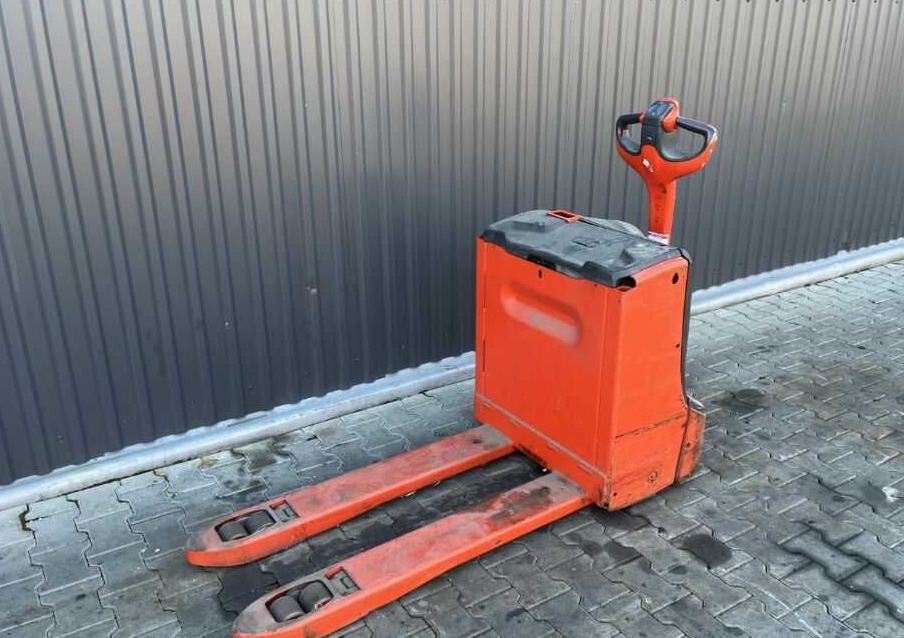 Linde T16 - Kézi raklapemelő: 1 kép. Linde T16 - Kézi raklapemelő: 1 kép.