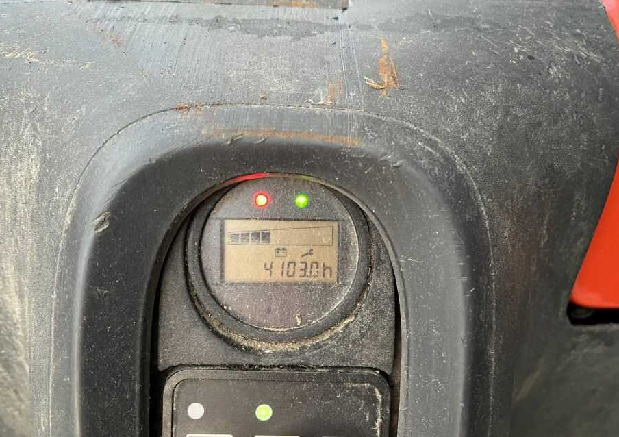 Linde T16L - Kézi raklapemelő: 3 kép. Linde T16L - Kézi raklapemelő: 3 kép.