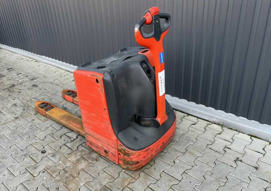 Linde T18 - Kézi raklapemelő: 3 kép. Linde T18 - Kézi raklapemelő: 3 kép.