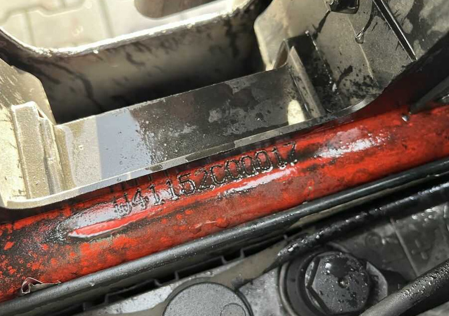 Linde T20 - Kézi raklapemelő: 4 kép. Linde T20 - Kézi raklapemelő: 4 kép.