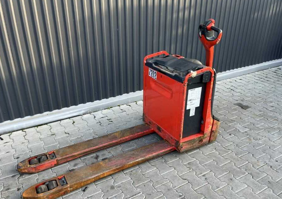 Linde T20 - Kézi raklapemelő: 2 kép. Linde T20 - Kézi raklapemelő: 2 kép.