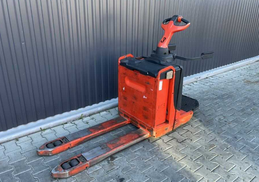 Linde T20P - Kézi raklapemelő: 1 kép. Linde T20P - Kézi raklapemelő: 1 kép.
