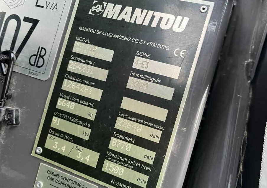 Manitou MLT735-120 LSU - Teleszkópos rakodó: 4 kép. Manitou MLT735-120 LSU - Teleszkópos rakodó: 4 kép.