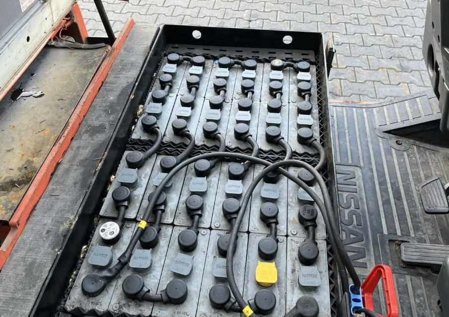 Nissan GN01L16U - Elektromos targonca: 5 kép. Nissan GN01L16U - Elektromos targonca: 5 kép.