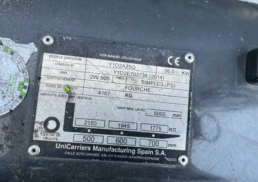 Nissan Y1D2A25Q - Dízel targonca: 4 kép. Nissan Y1D2A25Q - Dízel targonca: 4 kép.