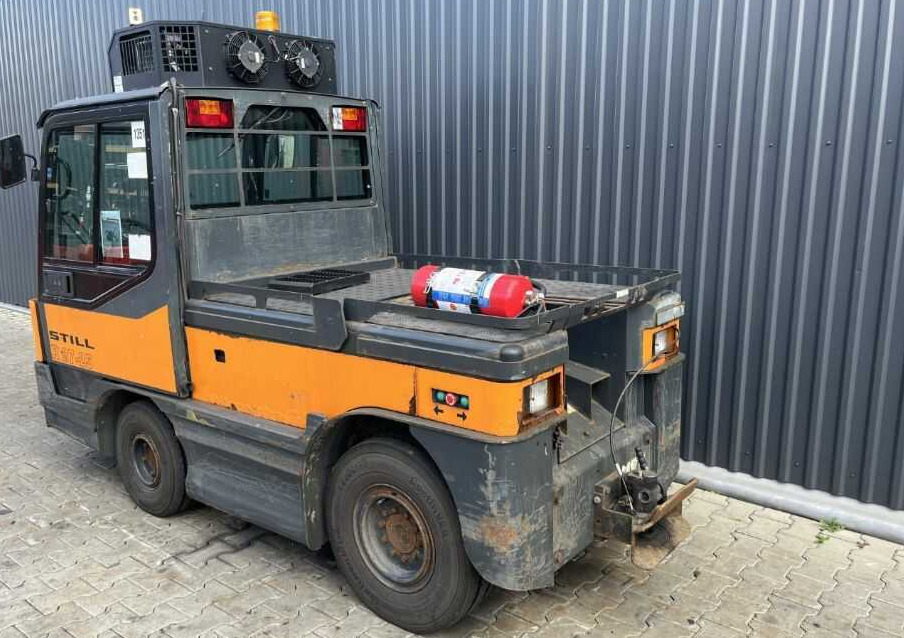 Still R07-25 - Elektromos vontató: 3 kép. Still R07-25 - Elektromos vontató: 3 kép.