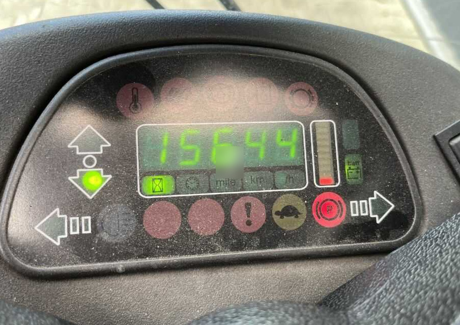 Still R07-25 - Elektromos vontató: 5 kép. Still R07-25 - Elektromos vontató: 5 kép.