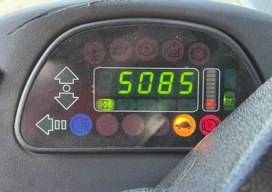 Still R07-25 - Elektromos vontató: 5 kép. Still R07-25 - Elektromos vontató: 5 kép.