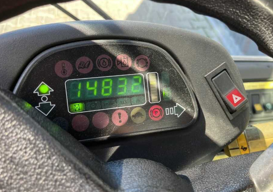 Still R07-25 - Elektromos vontató: 4 kép. Still R07-25 - Elektromos vontató: 4 kép.