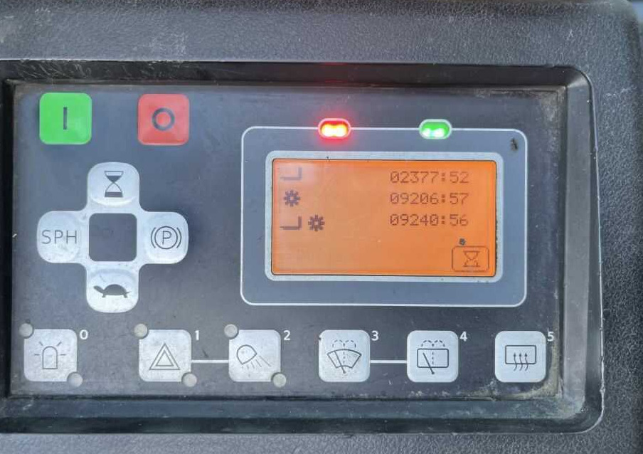 Toyota 8FBE16T - Elektromos targonca: 5 kép. Toyota 8FBE16T - Elektromos targonca: 5 kép.
