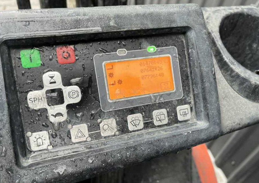 Toyota 8FBE20T - Elektromos targonca: 5 kép. Toyota 8FBE20T - Elektromos targonca: 5 kép.