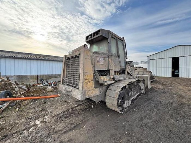 Caterpillar - Kotrógép: 3 kép. Caterpillar - Kotrógép: 3 kép.