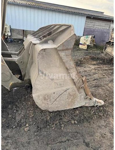 Caterpillar - Kotrógép: 2 kép. Caterpillar - Kotrógép: 2 kép.