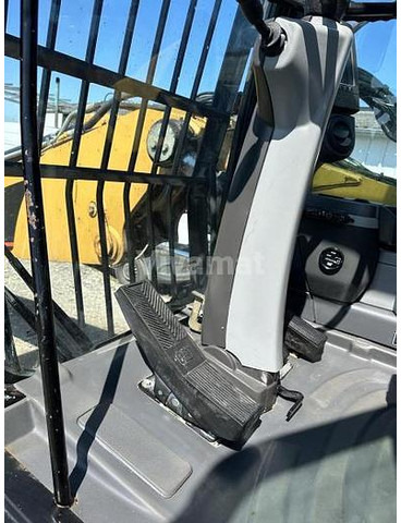 Caterpillar M322D VAH - Minikotró: 5 kép. Caterpillar M322D VAH - Minikotró: 5 kép.