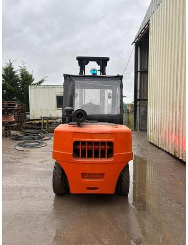 Doosan D45SC - - Villás targonca: 3 kép. Doosan D45SC - - Villás targonca: 3 kép.