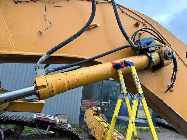 Liebherr R954CHD - Építőipari gépek: 5 kép. Liebherr R954CHD - Építőipari gépek: 5 kép.