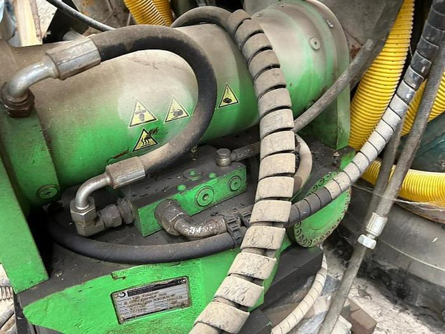 Építőipari gépek TILT ROTATOR TR150: 8 kép. Építőipari gépek TILT ROTATOR TR150: 8 kép.