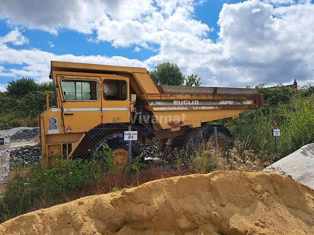 Euclid R32C - Dömper: 1 kép. Euclid R32C - Dömper: 1 kép.