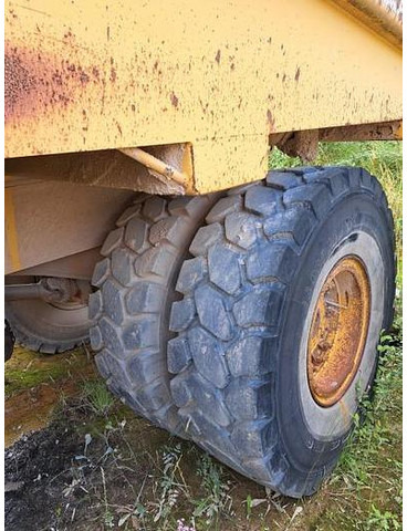 Euclid R32C - Dömper: 5 kép. Euclid R32C - Dömper: 5 kép.