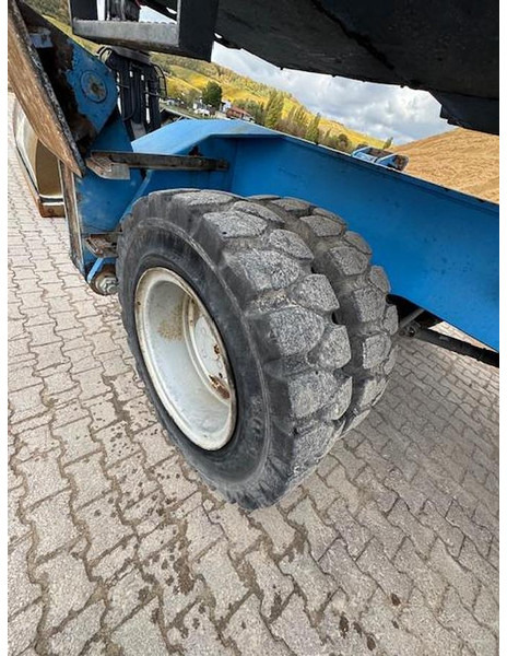 Fuchs MHL360 - Gumikerekes homlokrakodó: 4 kép. Fuchs MHL360 - Gumikerekes homlokrakodó: 4 kép.